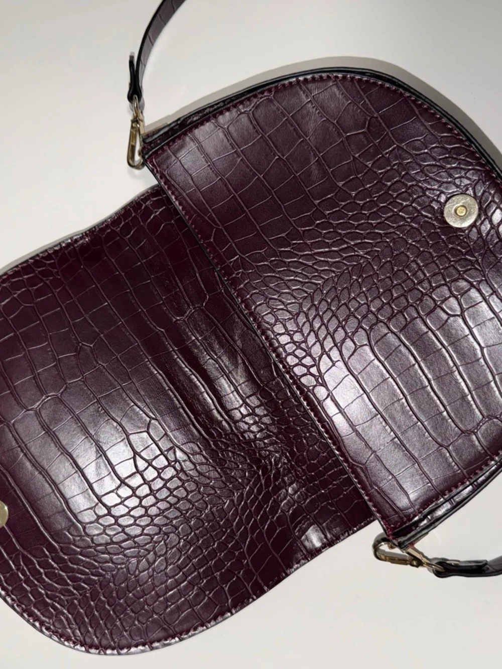 Perfect fall Zara handbag!  Burgundy the color of the season. Crocodile Purse